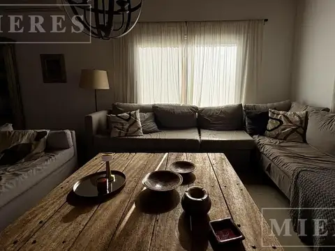 Departamento 4 ambientes con 2 baños