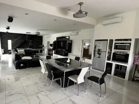 Casa en Puerto Roldan
