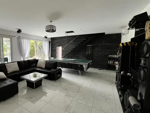 Casa en Alquiler de 3 dormitorios