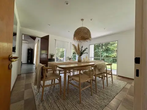 Casa en Venta en Manuel Alberti, USD 240.000