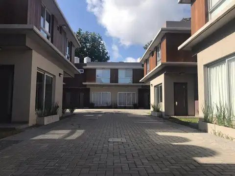 Casa en Alquiler de 3 dormitorios