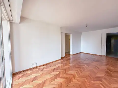 Departamento en de 3 Ambientes, Con Balcón - Acassuso, San Isidro