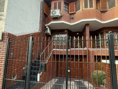 DUPLEX 4 AMBIENTES EN VILLA DEVOTO