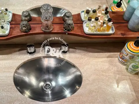 Departamento en Venta con 3 cocheras