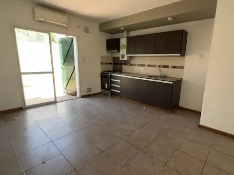 Departamento en Alquiler en Alberdi, USD 560.000