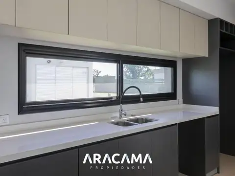 Casa en Venta en Canning Chico, USD 415.000