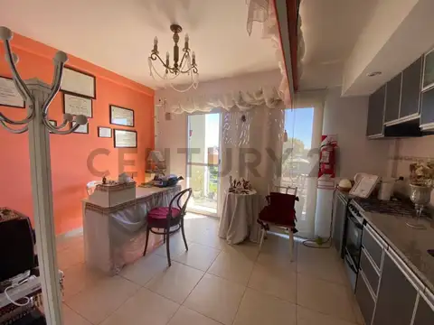 VENTA – DEPARTAMENTO 2 AMBIENTES AL FRENTE CON BALCÓN APTO CRÉDITO| LANÚS OESTE