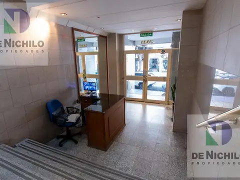 VENTA Dpto. 2 amb. con balcón, muy luminoso, Mansilla 2900, Recoleta