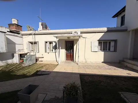 Depto Tipo Casa 5 ambientes con 2 baños