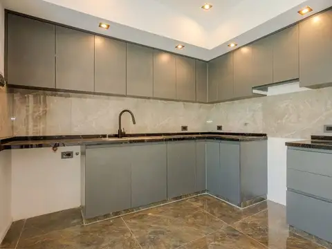 Depto Tipo Casa en Venta de 4 ambientes