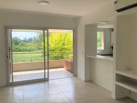 Departamento en Alquiler en Los Polvorines, USD 900