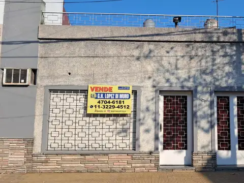 NUEVO VALOR  CASA 3 AMBIENTES CON PATIO, GARAGE Y TZA X TODA LA SUP