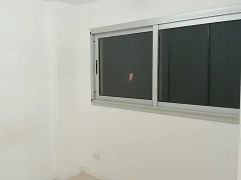 Departamento en Alquiler en Santos Lugares, $ 600.000