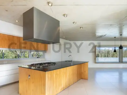 VENTA CASA 4 AMBIENTES ARENAS DEL SUR