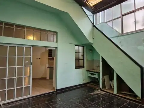 Depto Tipo Casa 4 ambientes con 2 baños