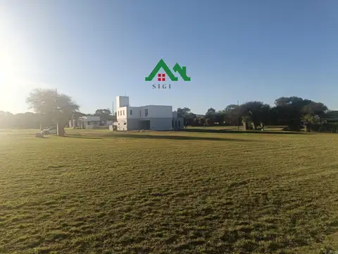 Terreno en Venta 20  mts Frente