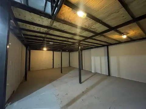 Galpon en Venta en Villa Hipódromo, USD 247.000