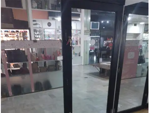 Local en venta en Flores Galeria Flores Center