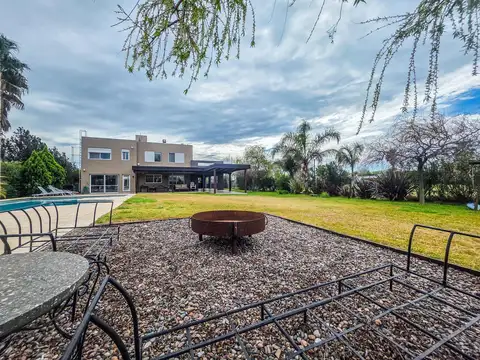 Casa en Venta en Puerto Roldan, USD 375.000