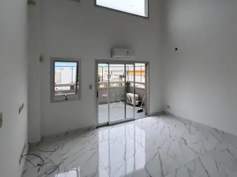 AMPLIO DUPLEX EN VENTA  OLIVOS.