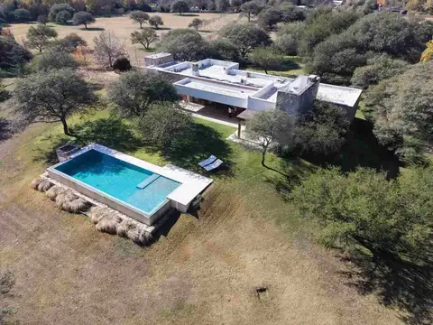 VENTA CASA EXCLUISIVA EN ANISACATE CON 6 HECTAREAS