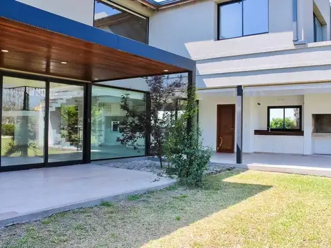 Casa en Venta 1 año