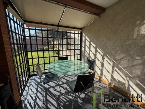 Casa en Venta con 7 cocheras
