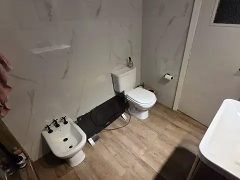 Casa en Exc. estado en Turdera, Lomas d Zamora