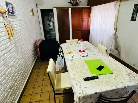 Casa 3 ambientes con 2 baños