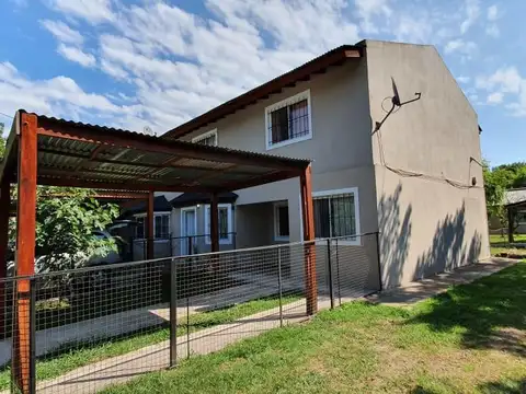 Tres ambientes con parque y cochera   ID 4842