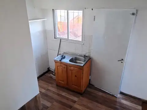 Depto Tipo Casa en Alquiler de 3 ambientes