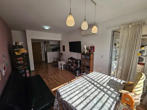 Departamento 3 ambientes con 2 baños