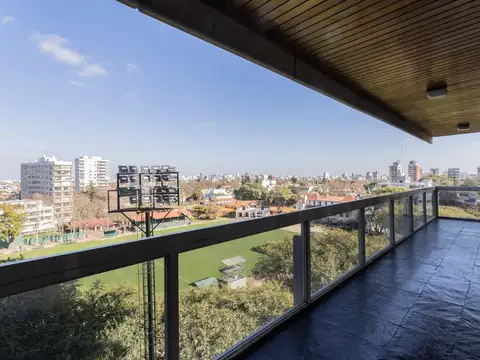 Superí 1500, Piso 8