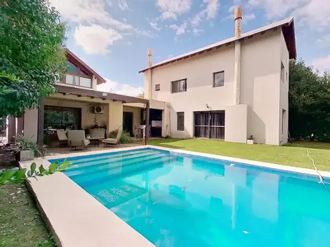 Casa en Venta al Este
