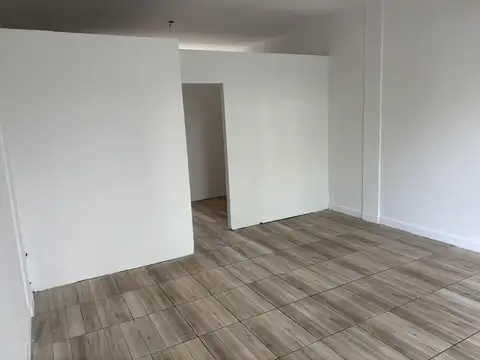 Local en Alquiler en Manuel B Gonnet, $ 510.000