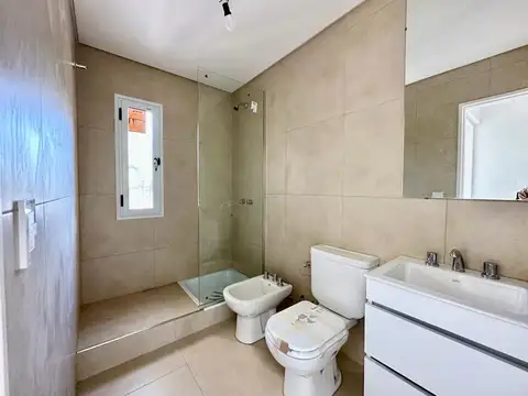 Departamento en Alquiler con 1 cocheras