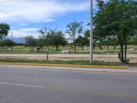 Terreno en Venta 179  mts Fondo