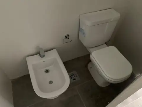 Arribeños, Zarate Chico 100, Piso 1°