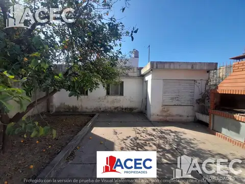 Casa en Alquiler en Barrio Matheu, $ 450.000