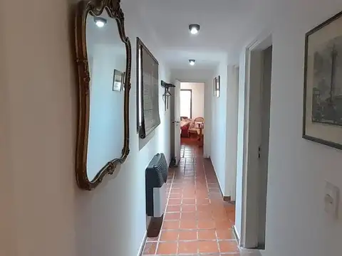 Casa 6 ambientes con 3 baños