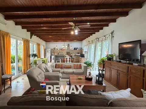 Casa en Venta en Barrio Senderos 2, USD 205.000