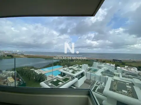 Invierta con financiación en espectacular torre con vista a la laguna y el mar.