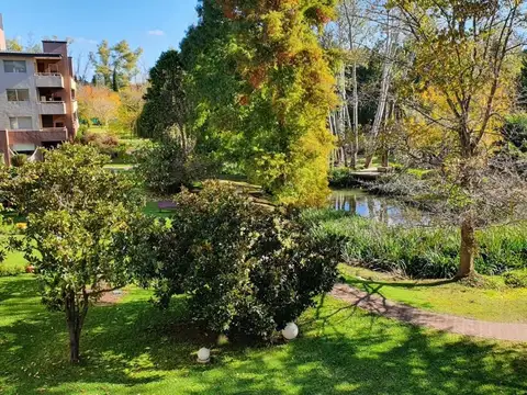 Villa Del Lago, Champagnat 1200, Piso 2
