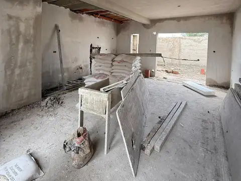 Depto Tipo Casa en Venta 1 año