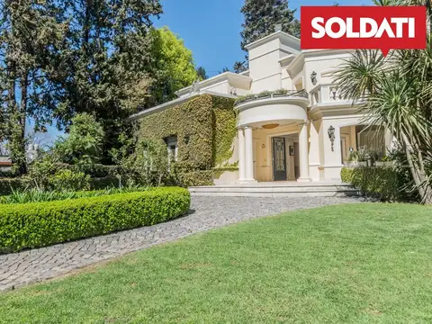 Monseñor Andrés Calcagno al 600