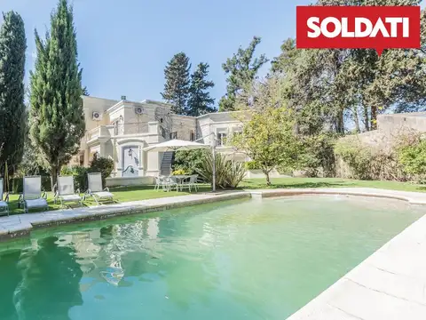 Excelente Casa de ensueño con Jardin y Pileta - Boulogne - San Isidro