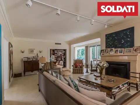 Casa 7 ambientes con 7 baños