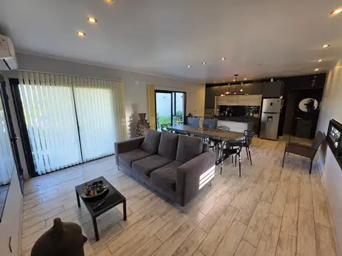 Casa en Venta en Puerto Tirol, USD 85.000