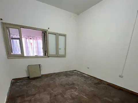 Casa dos dormitorios, patio y quincho, Echesortu, Rosario