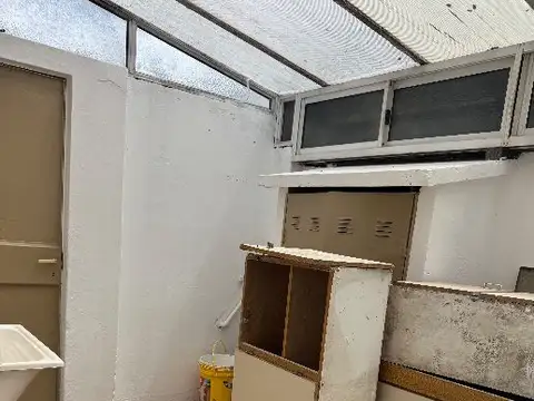 Depto Tipo Casa en Alquiler 50 años